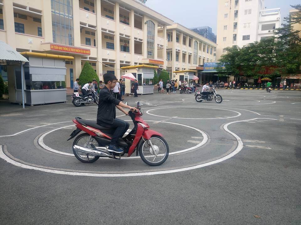 Thi bằng lái xe máy tại Quảng Ninh